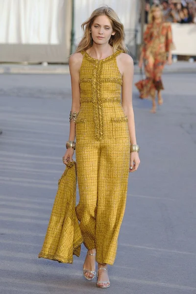 Look 34